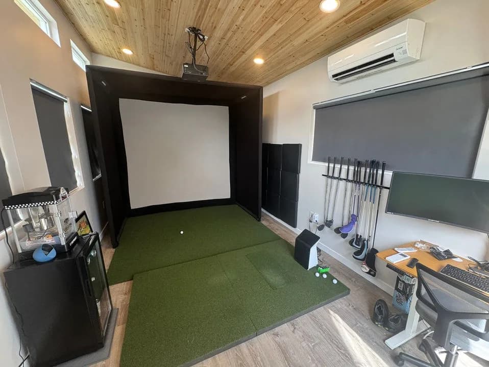 Backyard office project photo from the company gallery